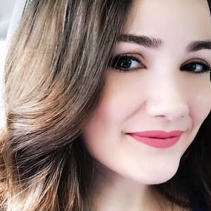 Meet your Posher, Crysta